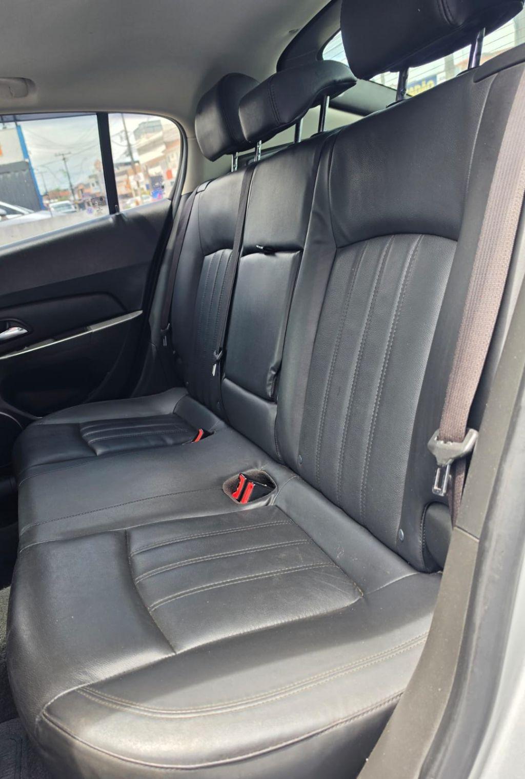 CHEVROLET Cruze Hatch - Foto