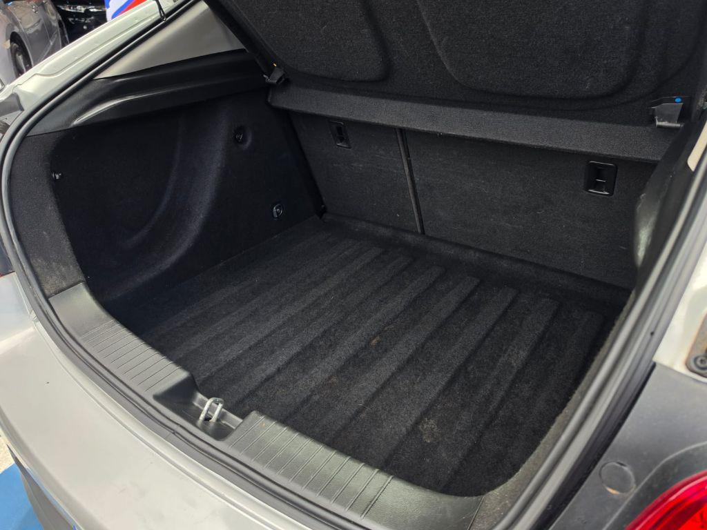 CHEVROLET Cruze Hatch - Foto