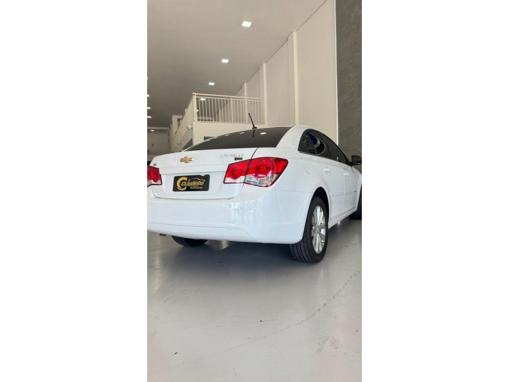 CHEVROLET Cruze Sedan - Foto
