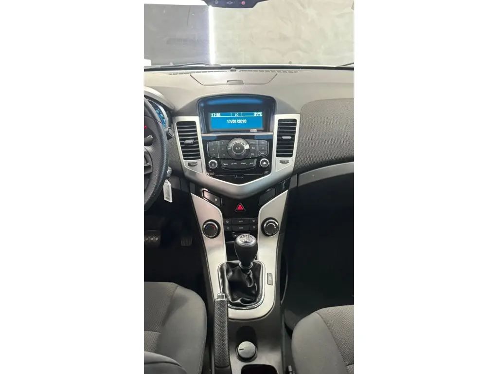 CHEVROLET Cruze Sedan - Foto