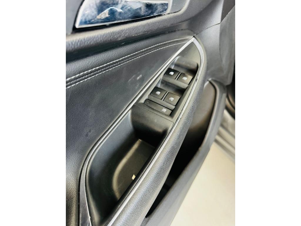 CHEVROLET Cruze Sedan - Foto