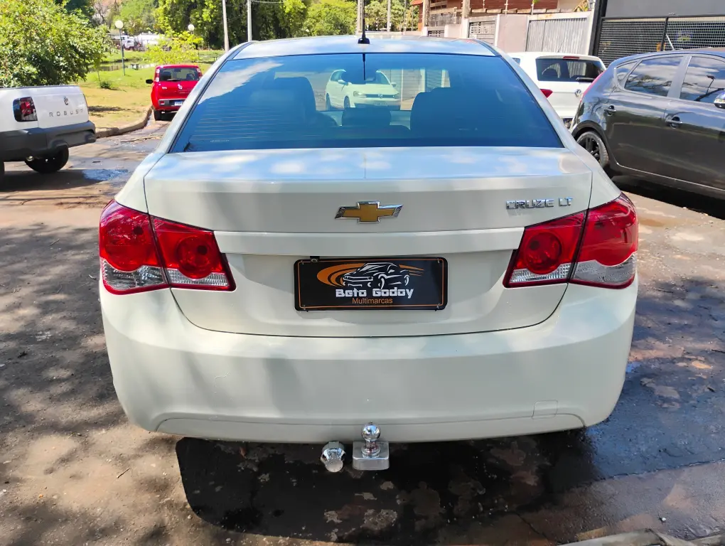 CHEVROLET Cruze Sedan - Foto