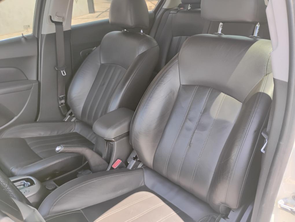 CHEVROLET Cruze Sedan - Foto