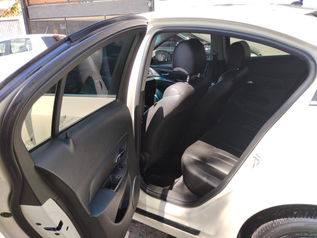 CHEVROLET Cruze Sedan - Foto