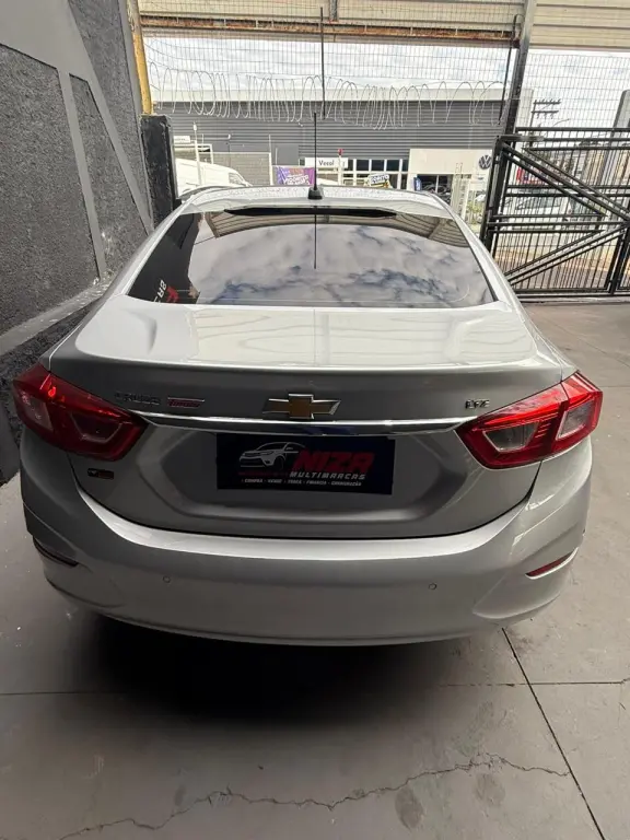 CHEVROLET Cruze Sedan - Foto