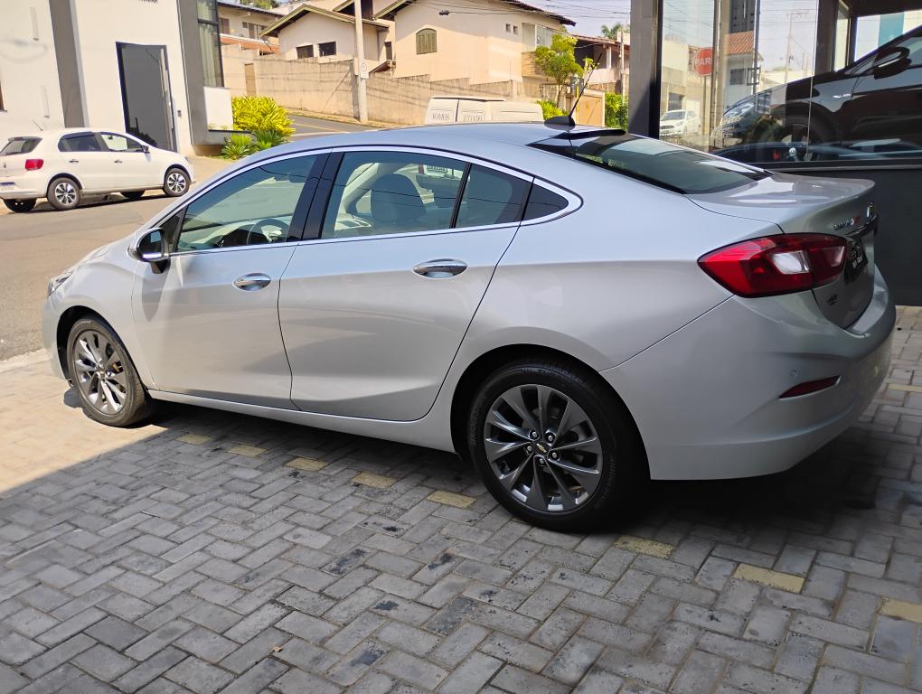 CHEVROLET Cruze Sedan - Foto