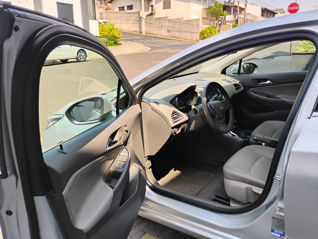 CHEVROLET Cruze Sedan - Foto