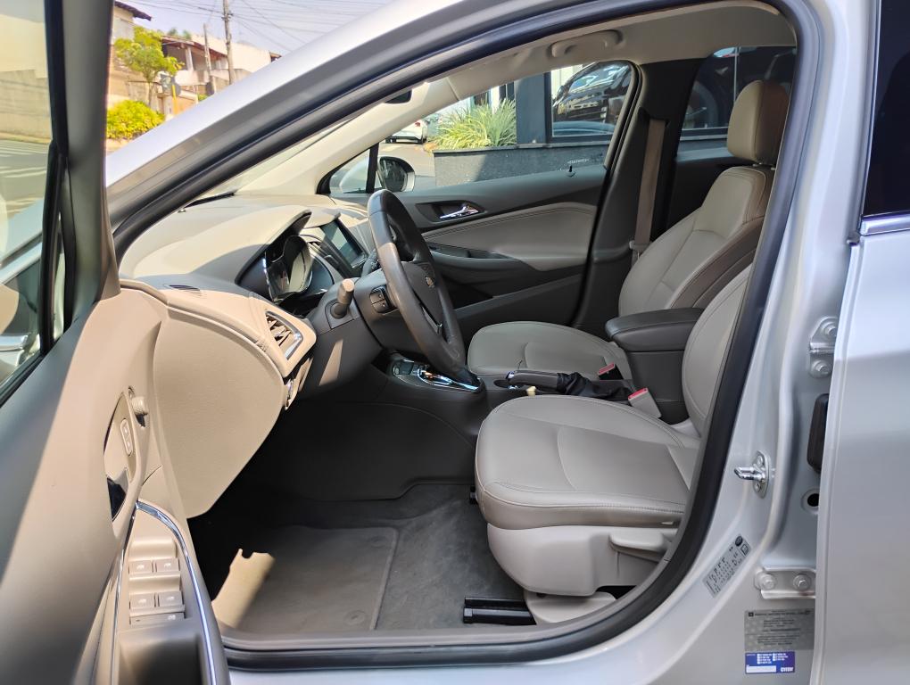 CHEVROLET Cruze Sedan - Foto