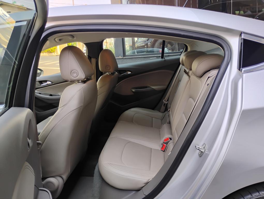 CHEVROLET Cruze Sedan - Foto