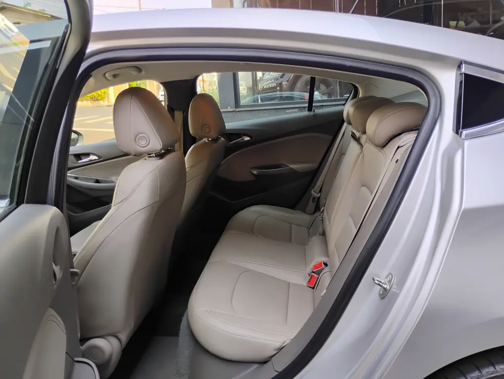 CHEVROLET Cruze Sedan - Foto