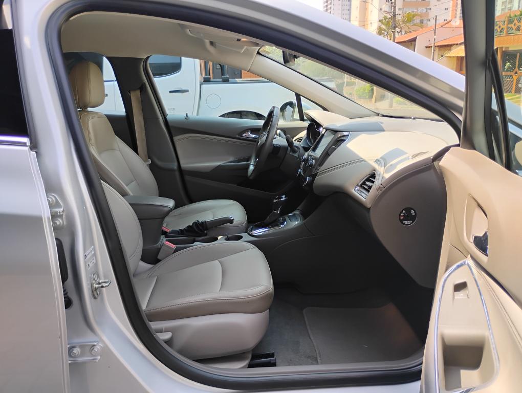CHEVROLET Cruze Sedan - Foto