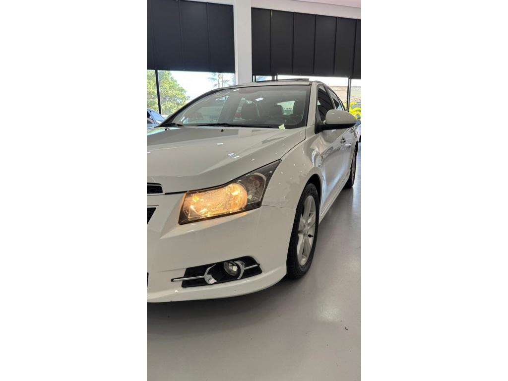 CHEVROLET Cruze Sedan - Foto