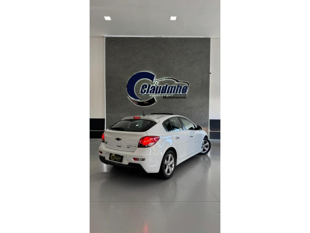 CHEVROLET Cruze Sedan - Foto