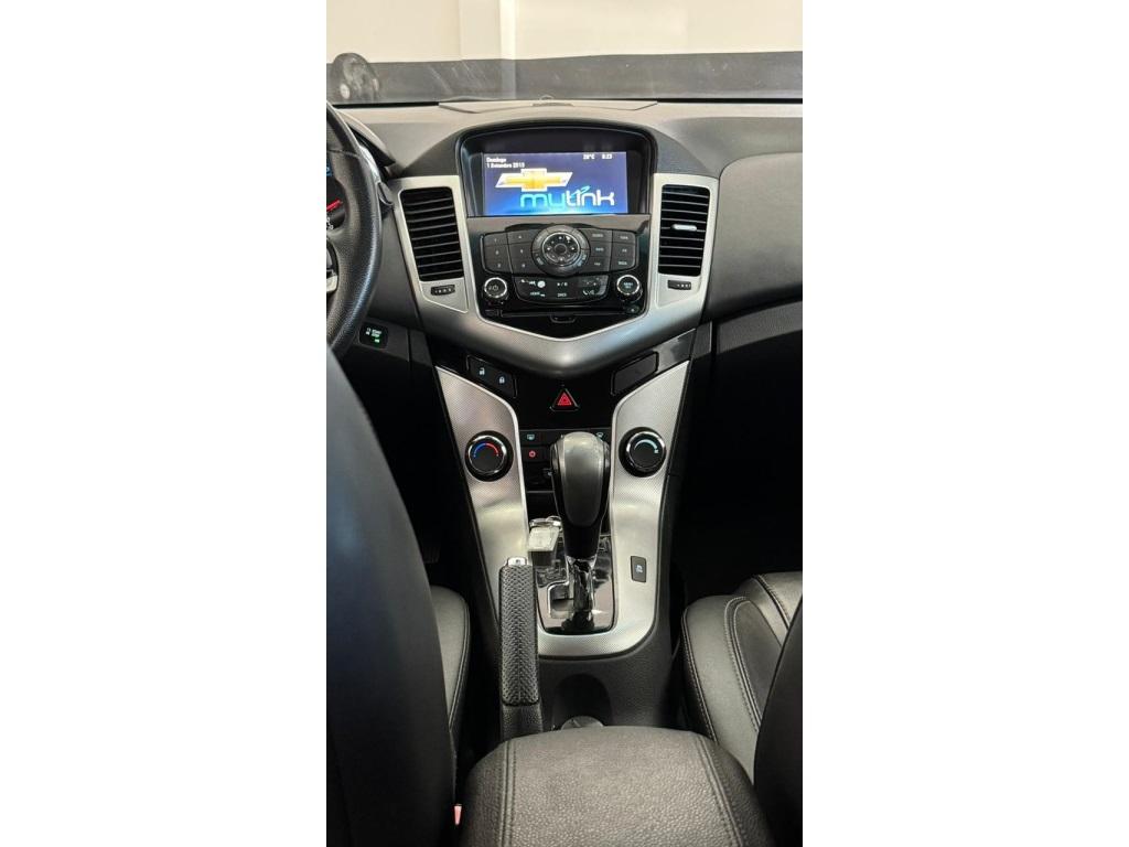 CHEVROLET Cruze Sedan - Foto