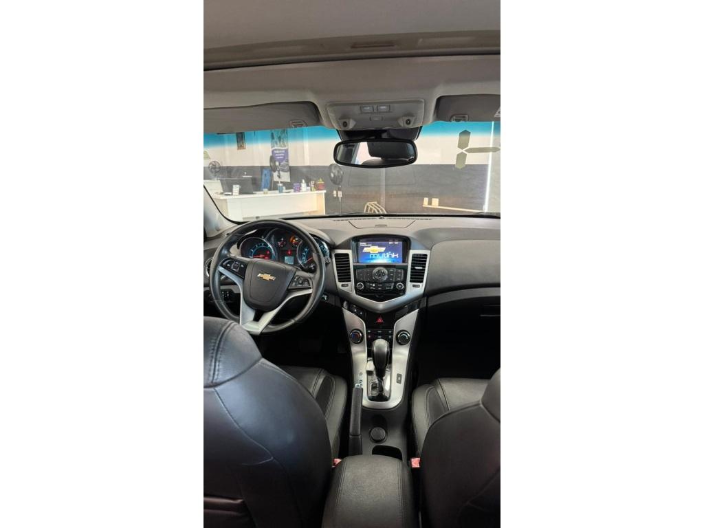 CHEVROLET Cruze Sedan - Foto