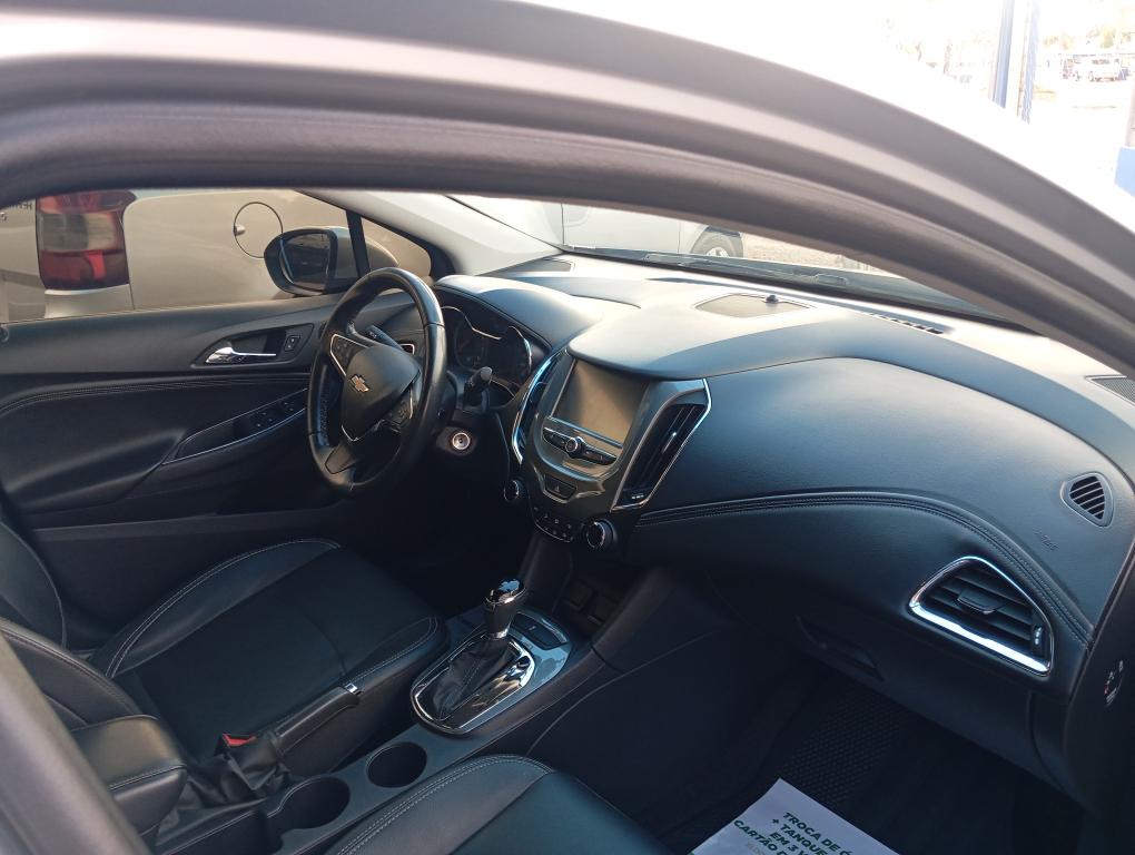 CHEVROLET Cruze Sedan - Foto