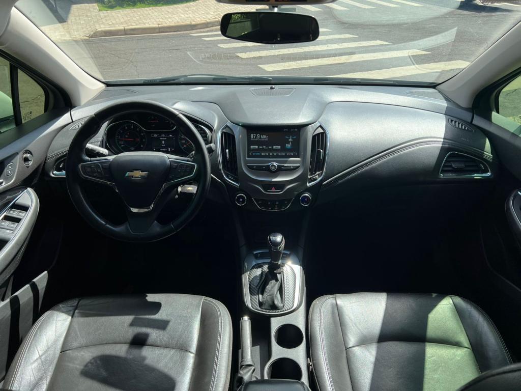 CHEVROLET Cruze Sedan - Foto