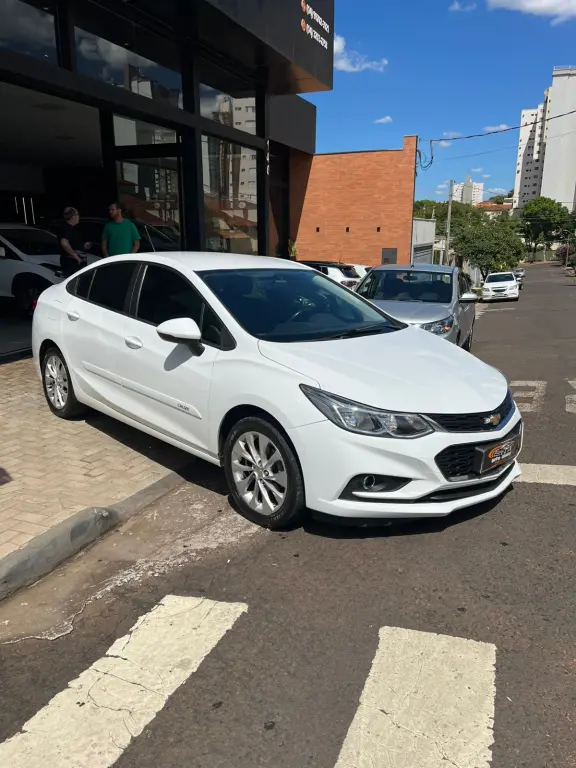CHEVROLET Cruze Sedan - Foto