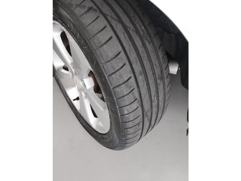 CHEVROLET Cruze Sedan - Foto