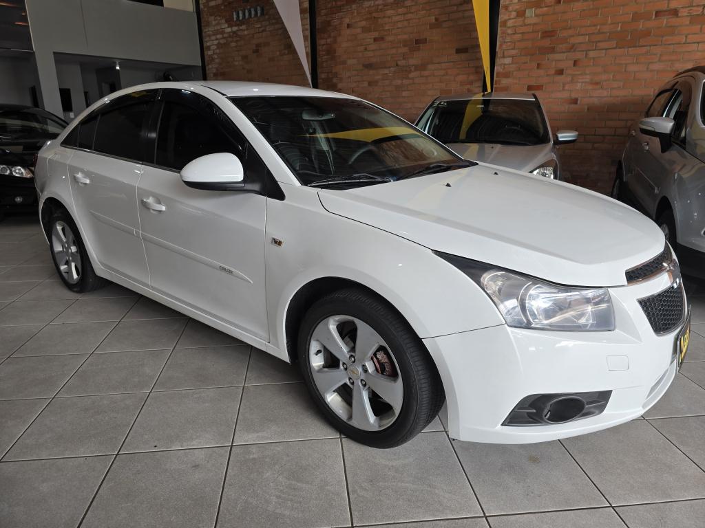 CHEVROLET Cruze Sedan - Foto