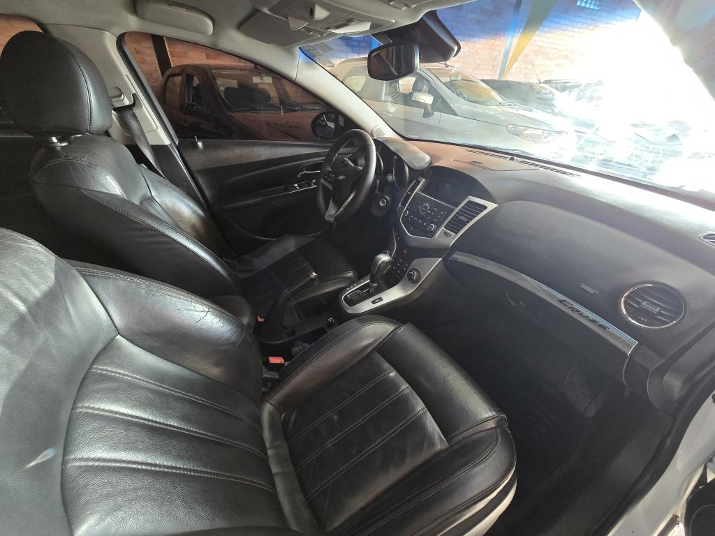 CHEVROLET Cruze Sedan - Foto