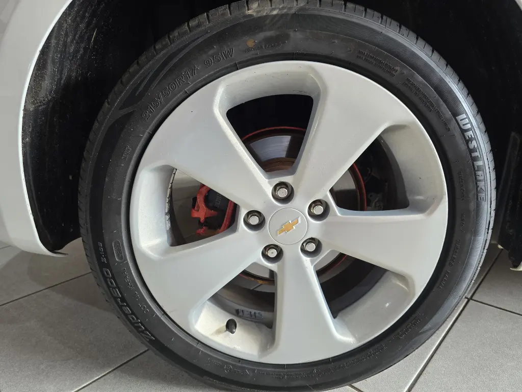 CHEVROLET Cruze Sedan - Foto