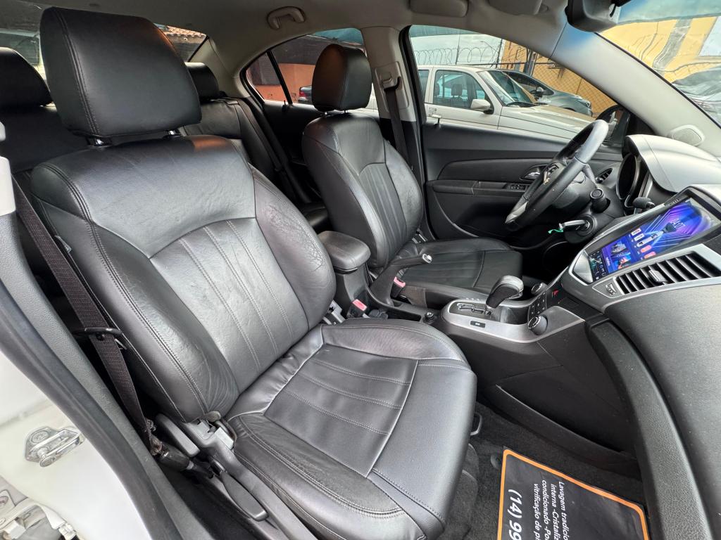 CHEVROLET Cruze Sedan - Foto
