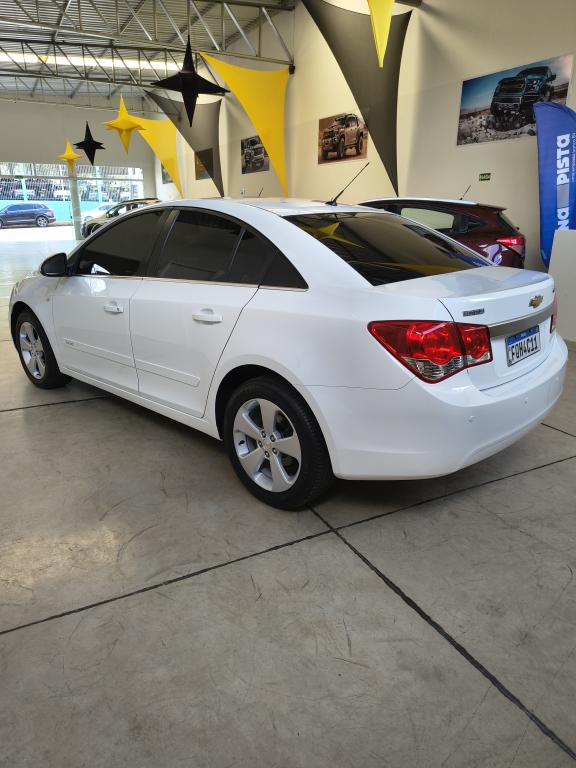 CHEVROLET Cruze Sedan - Foto