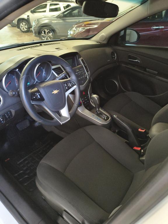 CHEVROLET Cruze Sedan - Foto
