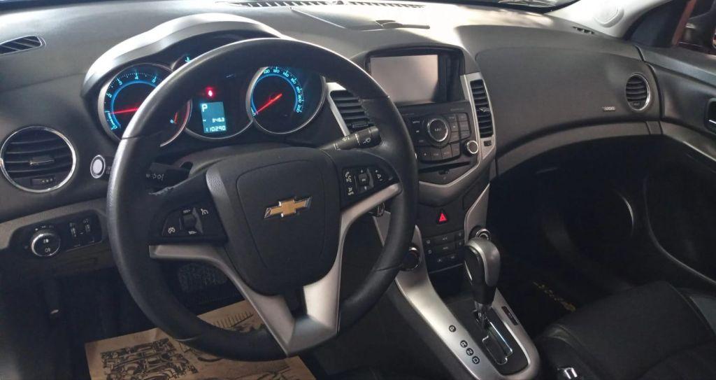 CHEVROLET Cruze Sedan - Foto