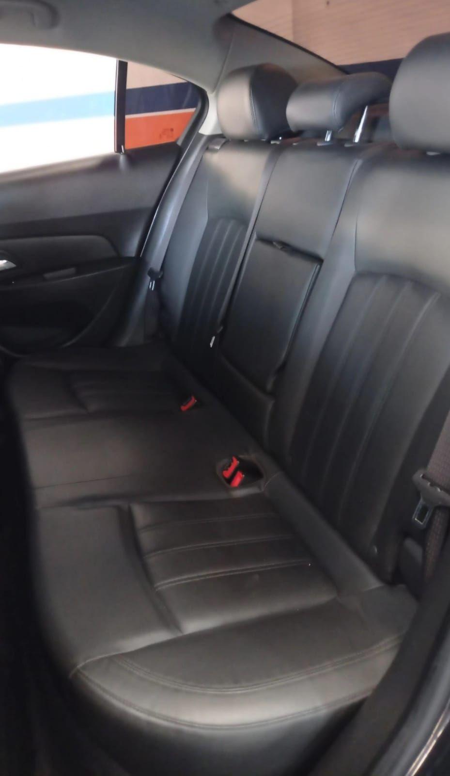 CHEVROLET Cruze Sedan - Foto