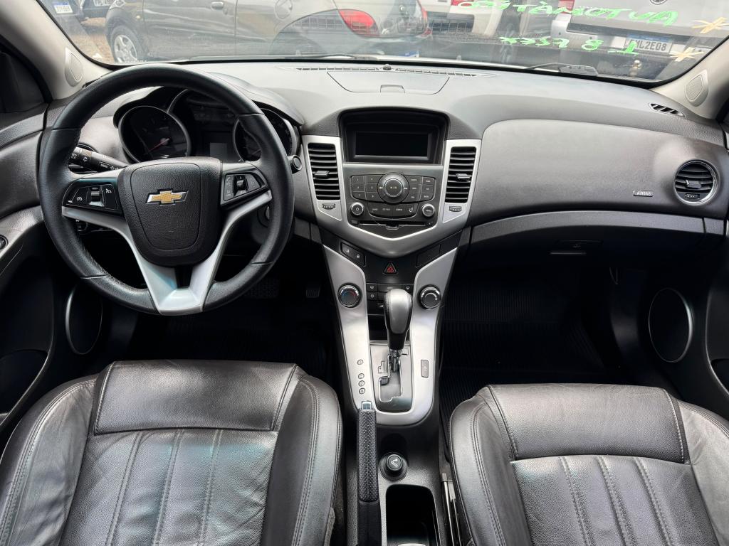CHEVROLET Cruze Sedan - Foto