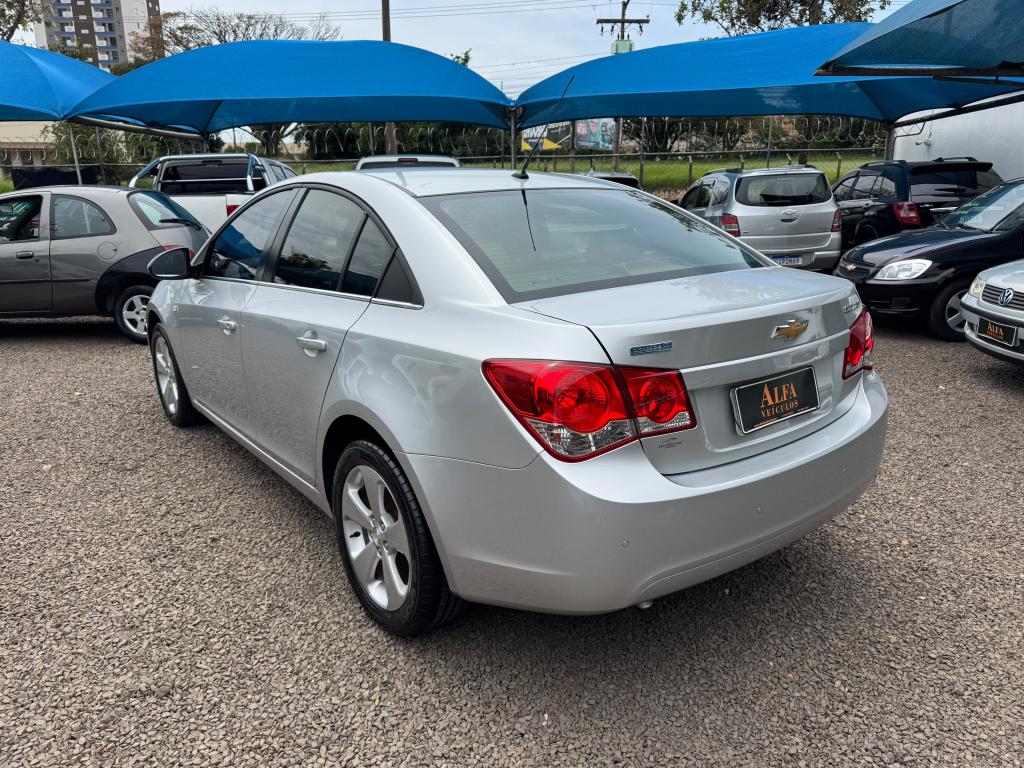 CHEVROLET Cruze Sedan - Foto
