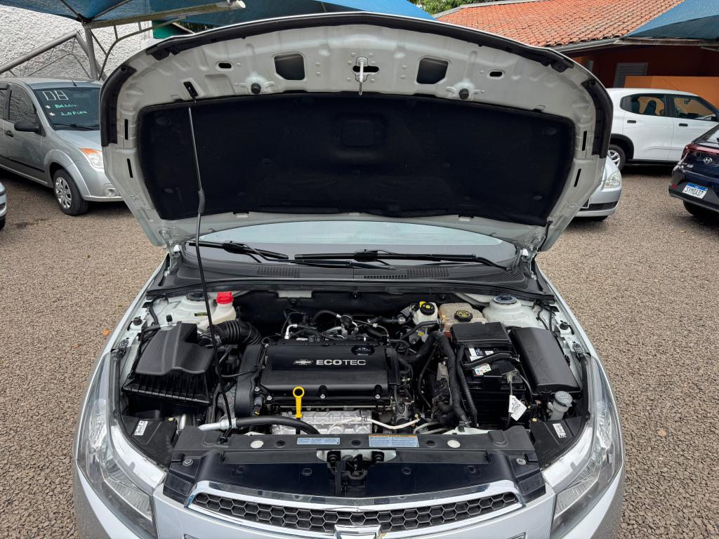 CHEVROLET Cruze Sedan - Foto