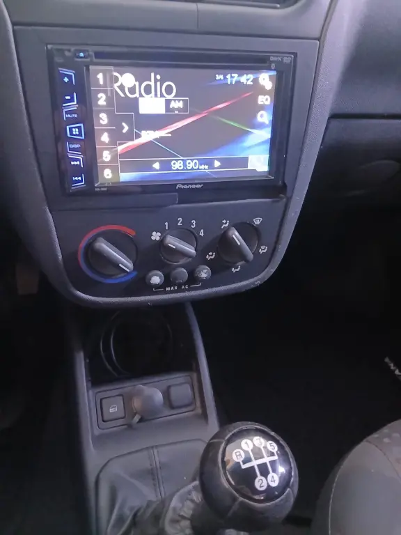 CHEVROLET Montana - Foto