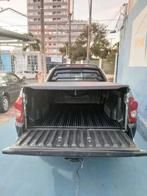 CHEVROLET Montana - Foto