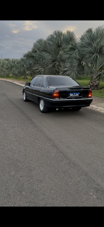 CHEVROLET Omega - Foto