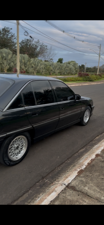 CHEVROLET Omega - Foto