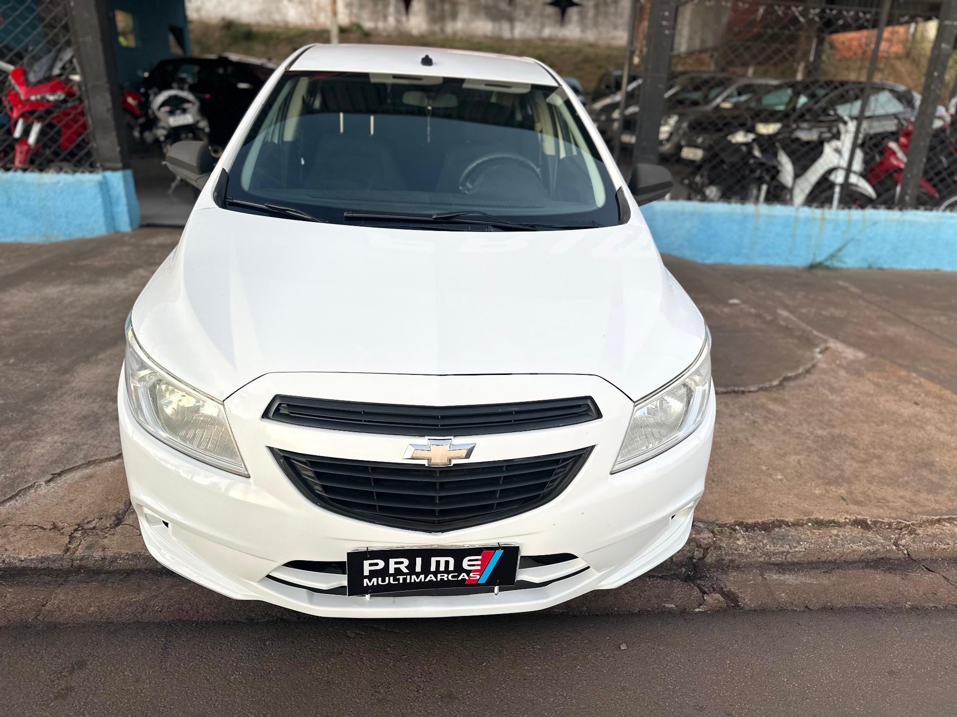CHEVROLET Onix Hatch - Foto