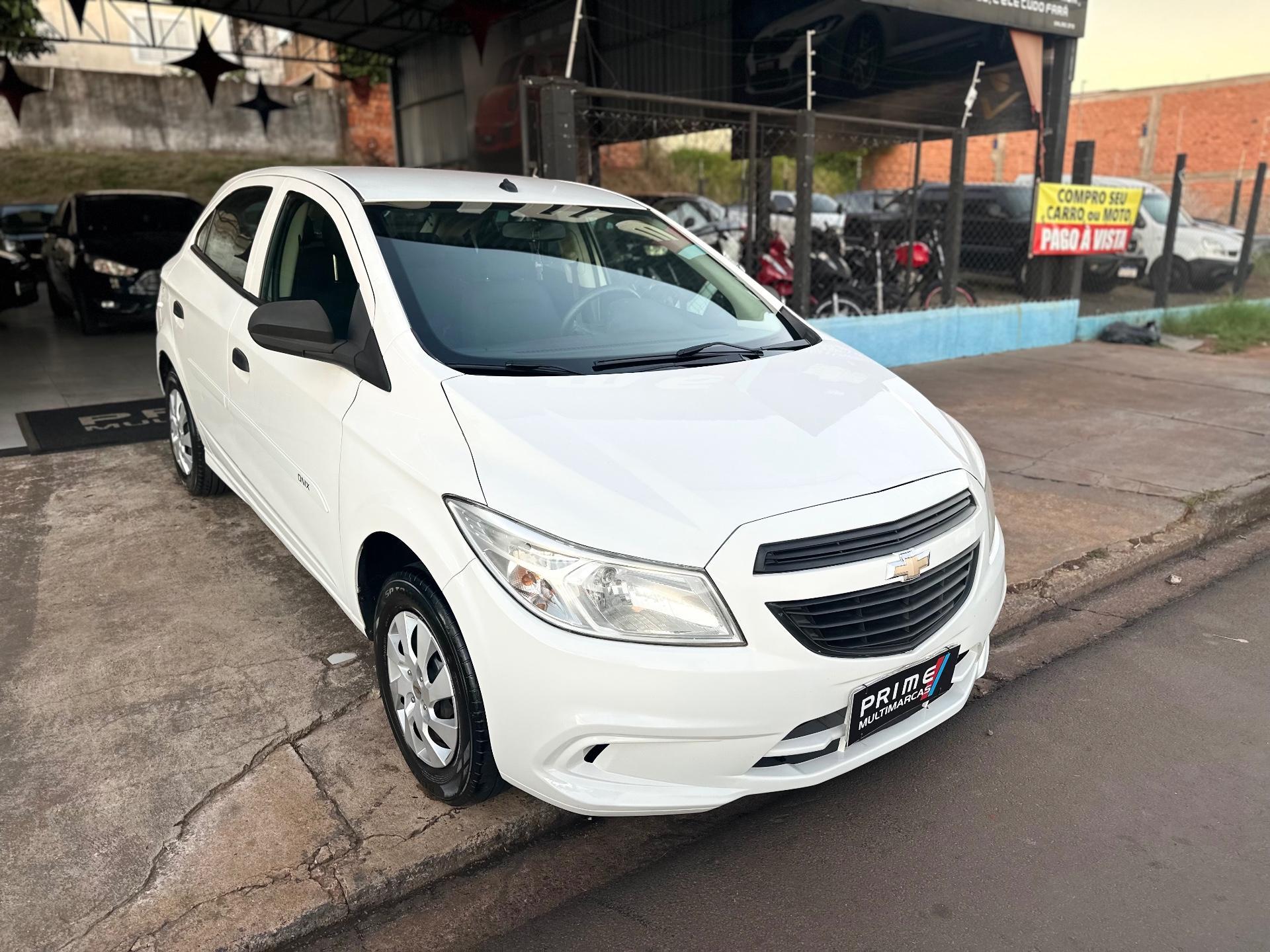 CHEVROLET Onix Hatch - Foto