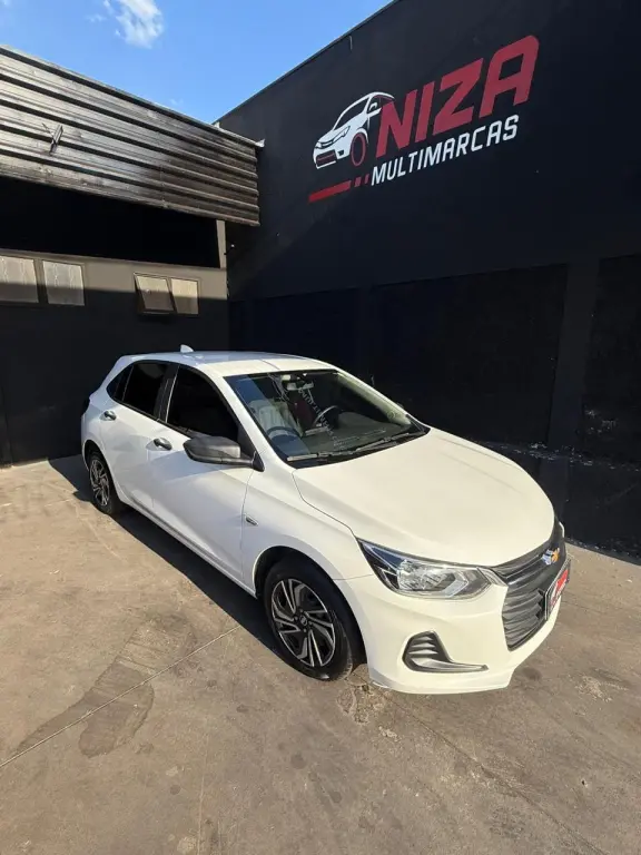 CHEVROLET Onix Hatch