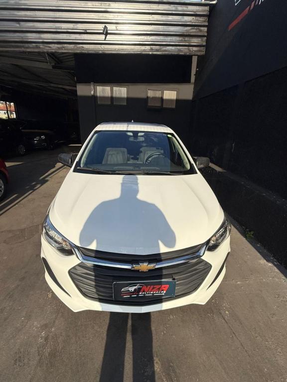 CHEVROLET Onix Hatch - Foto