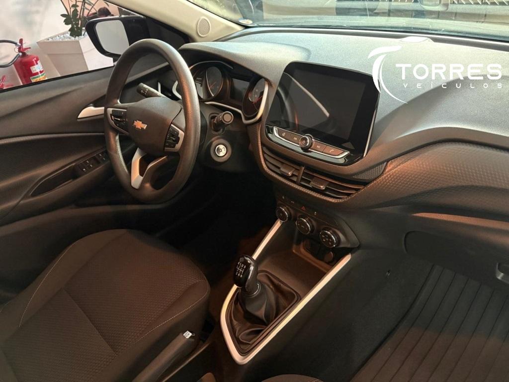 CHEVROLET Onix Hatch - Foto