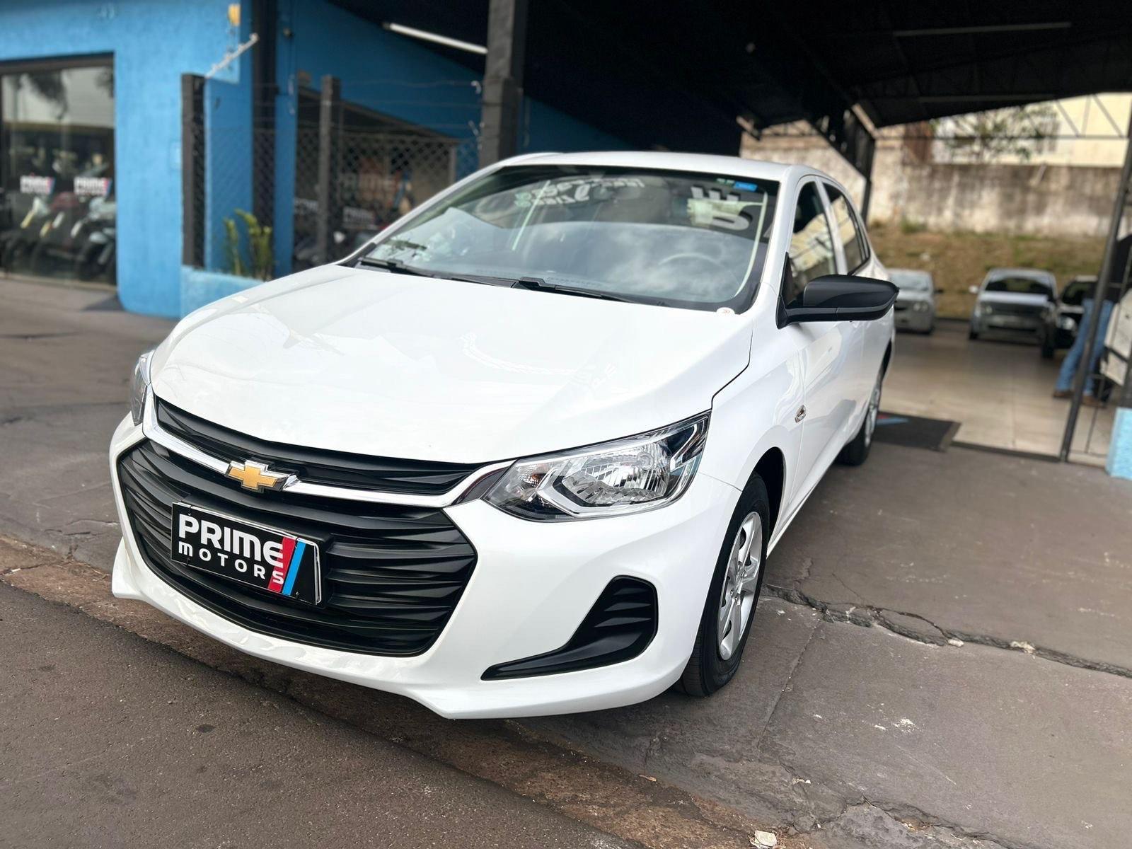 CHEVROLET Onix Hatch - Foto