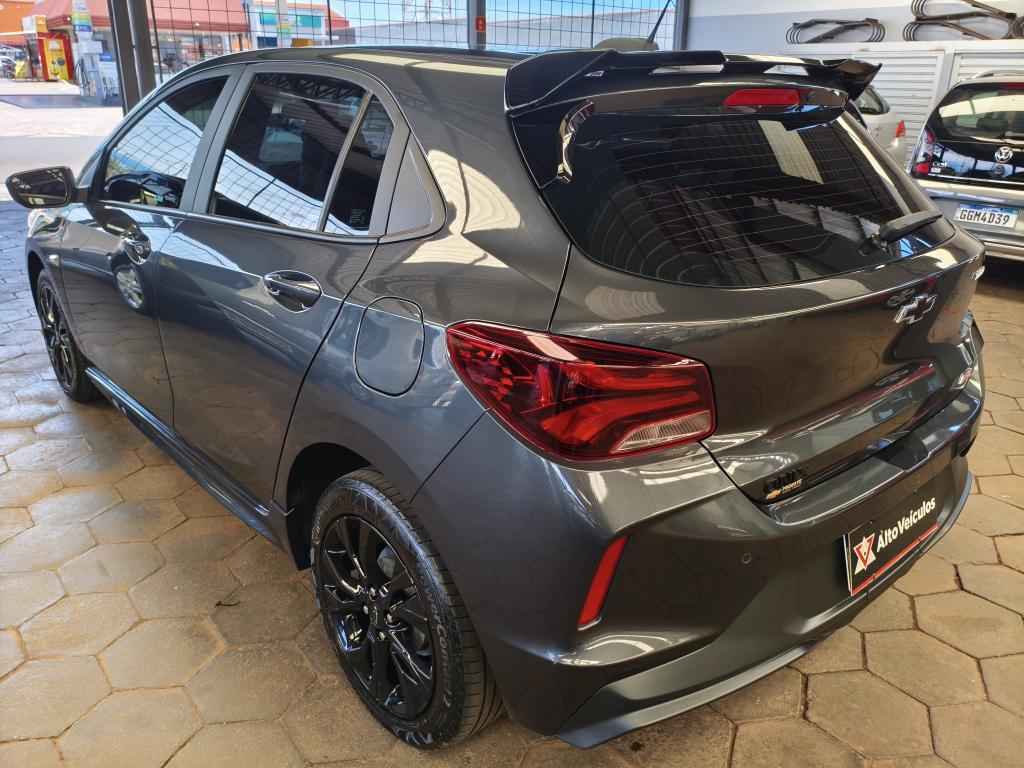 CHEVROLET Onix Hatch - Foto