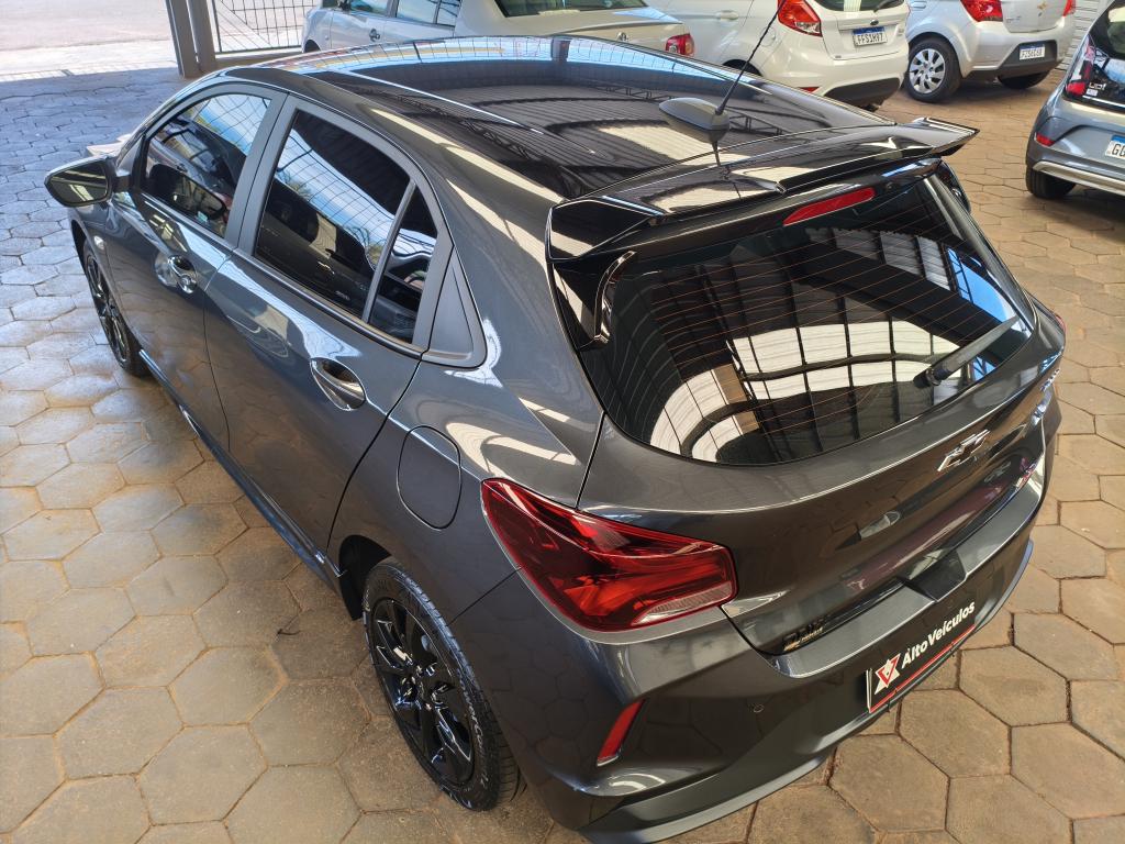 CHEVROLET Onix Hatch - Foto