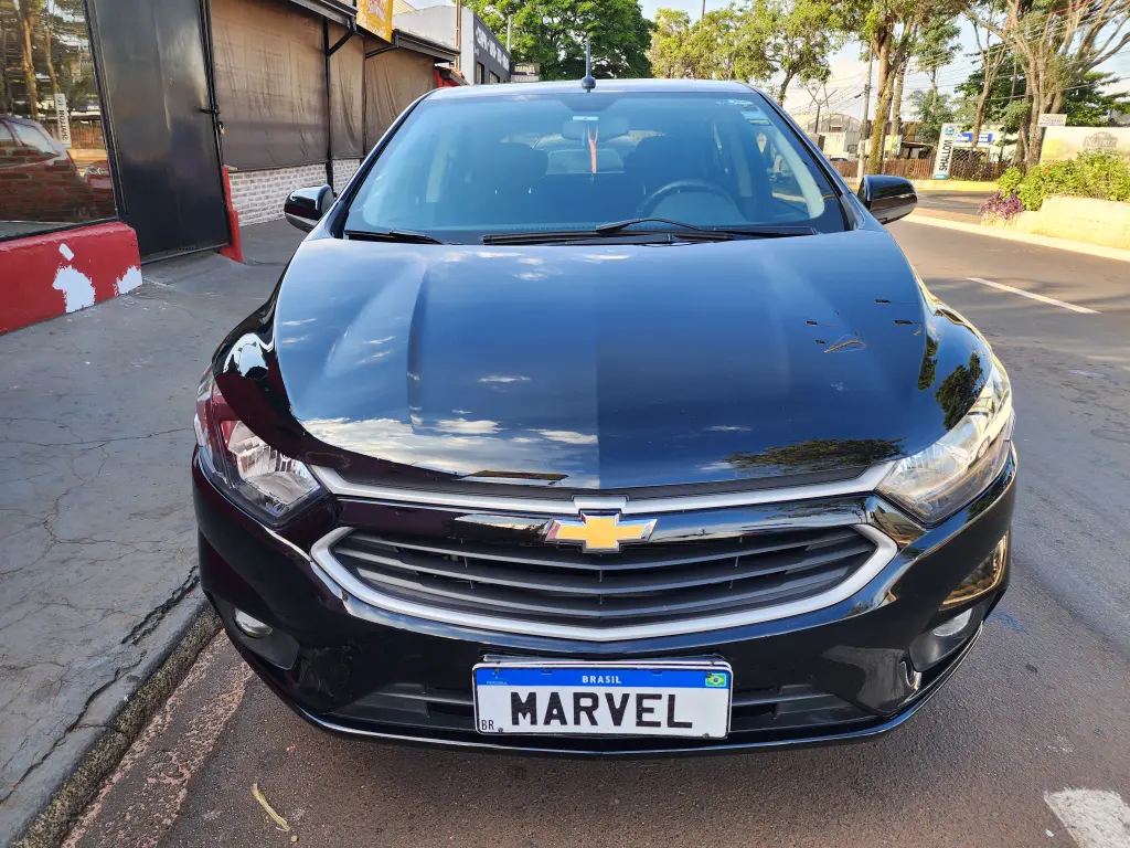 CHEVROLET Onix Hatch - Foto