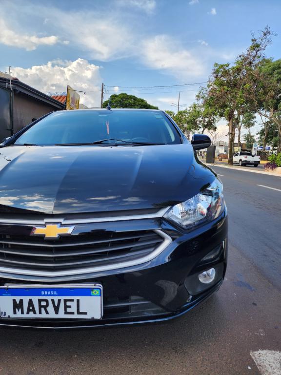 CHEVROLET Onix Hatch - Foto