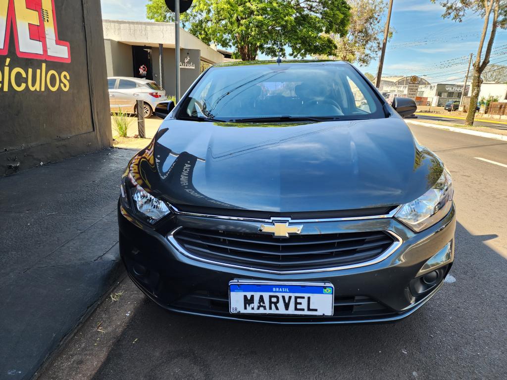 CHEVROLET Onix Hatch - Foto