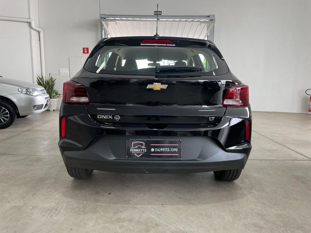 CHEVROLET Onix Hatch - Foto